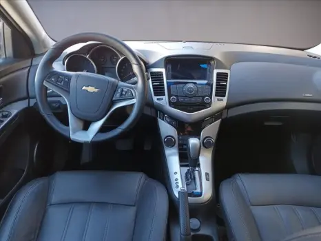 CRUZE 1.8 LT 16V FLEX 4P MANUAL