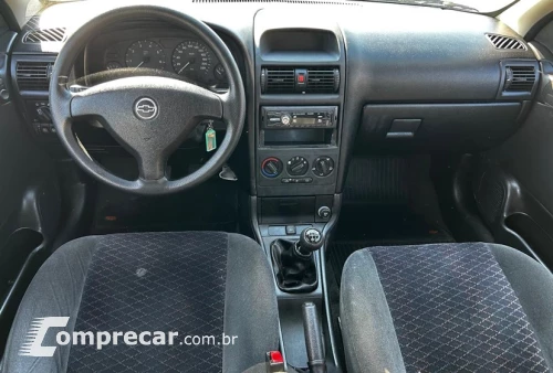 ASTRA 2.0 MPFI GLS 8V