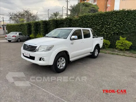 Toyota HILUX 2.7 SRV 4X4 CD 16V 4 portas