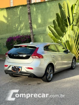 V40 2.0 T4 Momentum