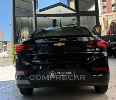 ONIX SEDAN Plus LT 1.0 12V Flex 4p Mec.