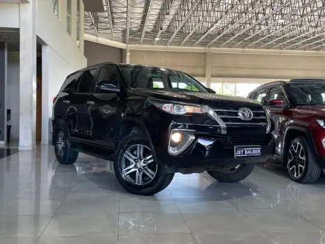 HILUX SW4 2.7 SRV 7 LUGARES 4X2 16V FLEX 4P AUTOMÁTICO