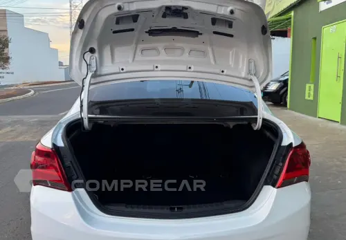 Onix Sedan 1.0 4P FLEX JOY BLACK PLUS