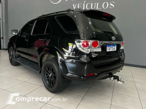 Hilux SW4 3.0 TDI 4x4 SRV 5L