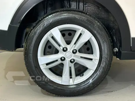 KICKS Active 1.6 16V Flex Aut.