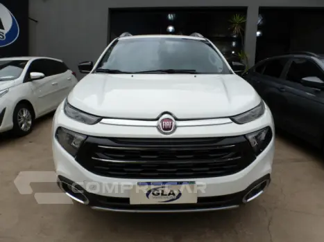 TORO 2.0 16V Turbo Volcano 4X4