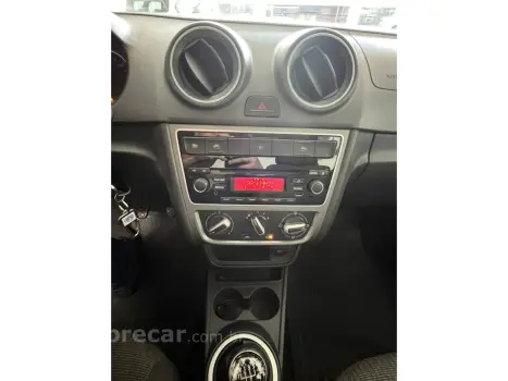 VOYAGE 1.6 MI 8V FLEX 4P MANUAL