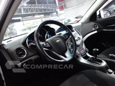 CRUZE SEDAN - 1.8 LT 16V 4P MANUAL