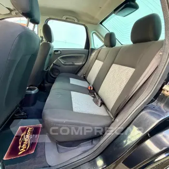 Fiesta Sedan SE 1.6 8V Flex 4p