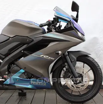 YAMAHA YZF R15