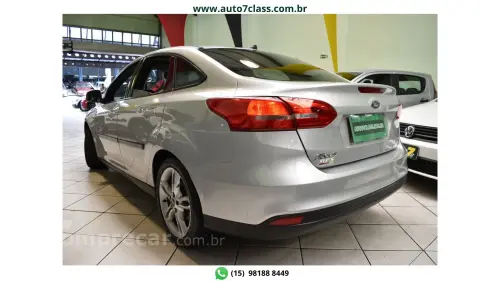 FOCUS SEDAN - 2.0 SE SEDAN 16V 4P POWERSHIFT