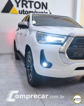 Toyota Hilux Caminhonete 2.8 16V SRX 4X4 TURBO DIESEL CABINE DUPLA 4 portas