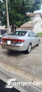 AZERA 3.3 MPFI GLS Sedan V6 24V