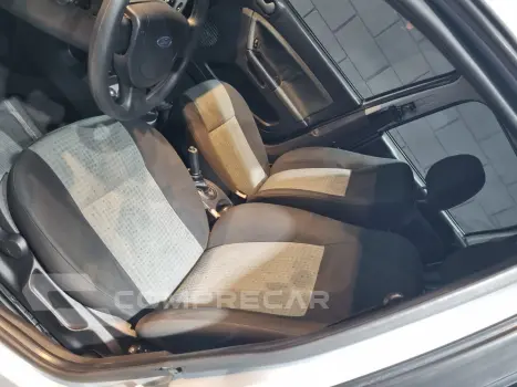 FIESTA 1.6 MPI Class Sedan 8V