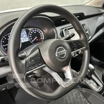 KICKS Sense 1.6 16V Flex Aut.