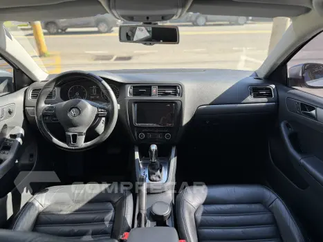 JETTA Highline 2.0 TSI 16V 4p Tiptronic
