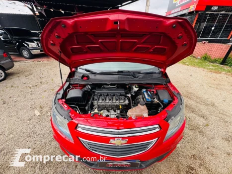 Onix Hatch 1.4 4P FLEX LT AUTOMÁTICO