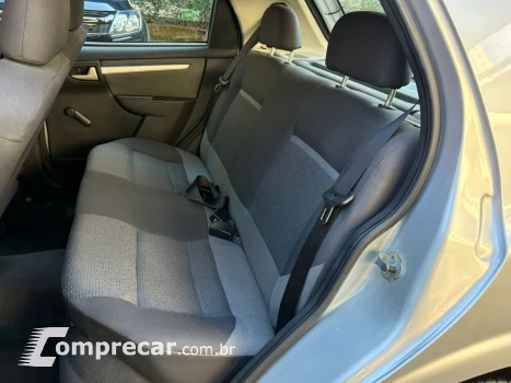 CELTA 1.0 MPFI LT 8V