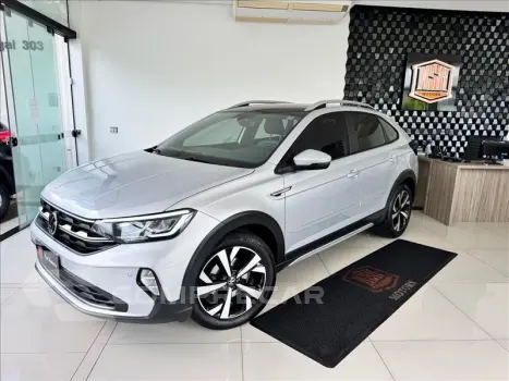 Volkswagen NIVUS 1.0 200 TSI Highline 4 portas