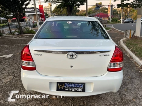 ETIOS 1.5 XS Sedan 16V