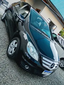 B 180 1.7 4P AUTOMÁTICO