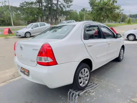 ETIOS 1.5 XS Sedan 16V