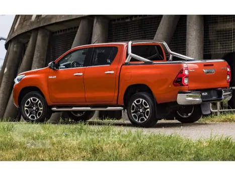 HILUX 2.8 D-4D TURBO DIESEL CD SR 4X4 AUTOMÁTICO