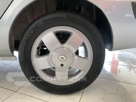CLIO 1.6 Privilége Sedan 16V