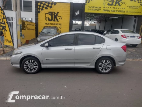 CITY 1.5 LX Sedan 16V