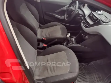 208 - 1.5 ACTIVE 8V 4P MANUAL