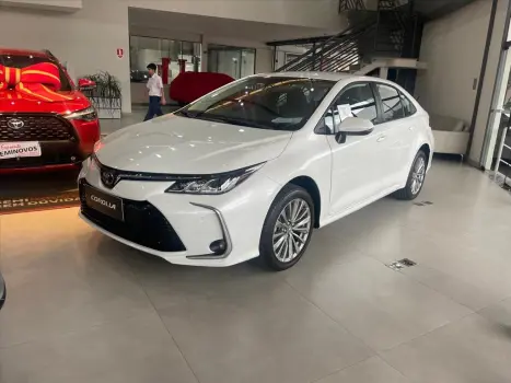 Toyota COROLLA 2.0 VVT-IE FLEX XEI DIRECT SHIFT 4 portas