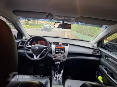 CITY 1.5 LX Sedan 16V