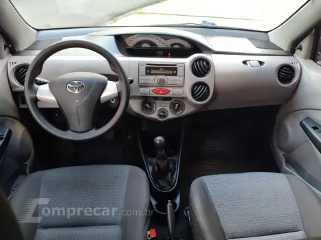 Etios Hatch 1.3 16V 4P FLEX XS