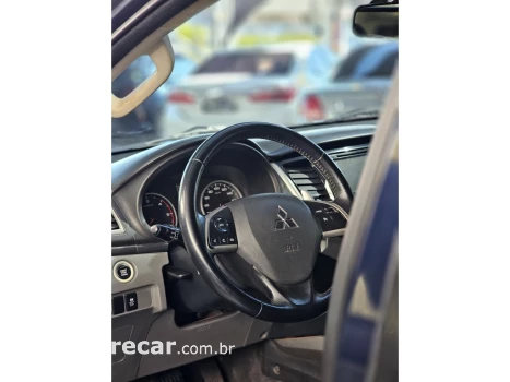 L200 TRITON 2.4 16V TURBO DIESEL SPORT HPE TOP CD 4P 4X4 AUT