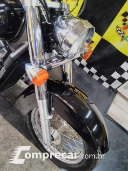 Shadow 750