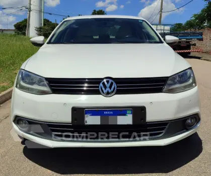 Jetta 2.0 4P FLEX COMFORTLINE TIPTRONIC AUTOMÁTICO