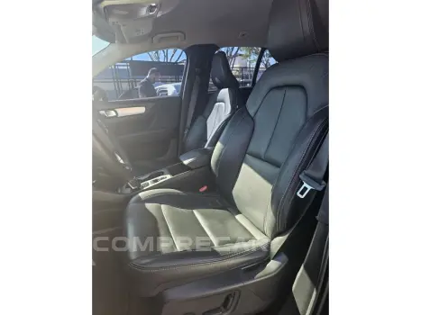 XC40 1.5 T5 RECHARGE MOMENTUM GEARTRONIC