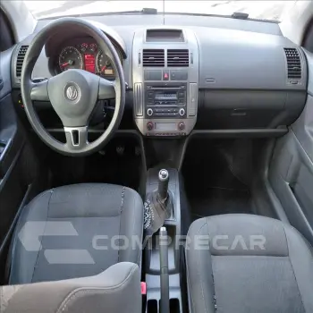 POLO SEDAN 1.6 MI COMFORTLINE 8V FLEX 4P MANUAL