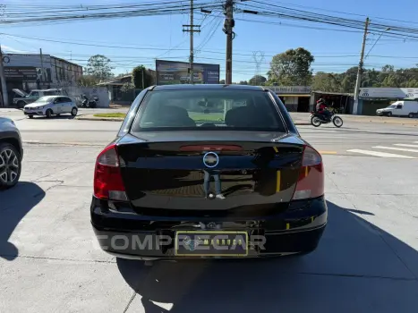 CORSA 1.4 MPFI Premium Sedan 8V