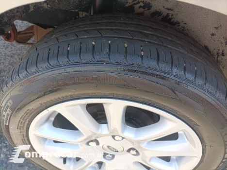 FIESTA 1.6 MPI Class Sedan 8V