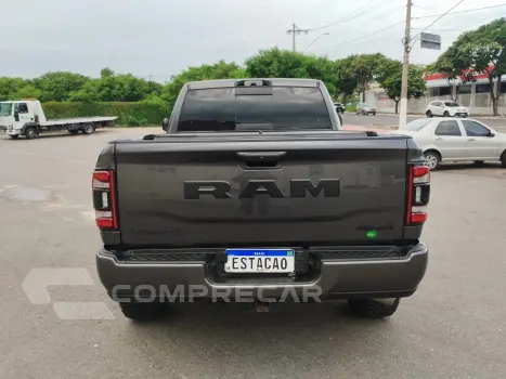 2500 6.7 I6 Turbo Laramie Night Edition CD 4X4