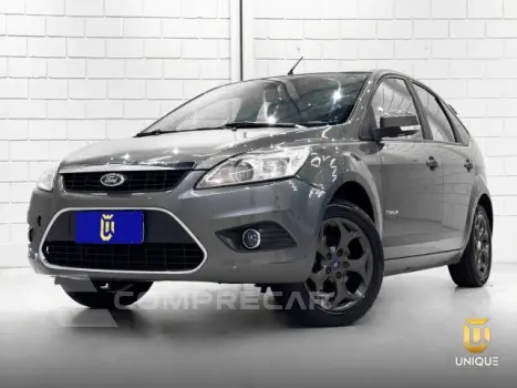 FOCUS HATCH - 2.0 TITANIUM HATCH 16V 4P AUTOMÁTICO