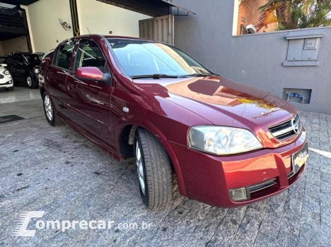ASTRA 2.0 MPFI Advantage Sedan 8V