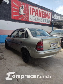CORSA 1.0 MPFI Classic Sedan Life 8V