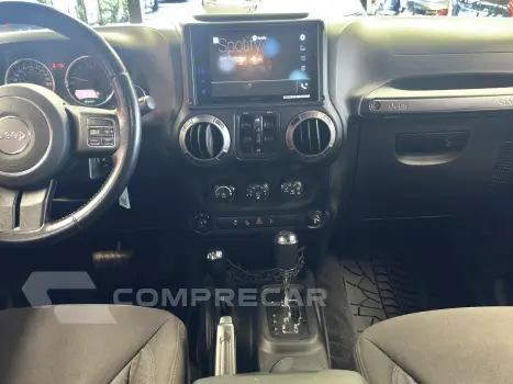 WRANGLER 3.6 UNLIMITED SPORT 4X4 V6 GASOLINA 4P AUTOMÁTICO