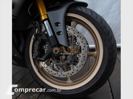 YZF R1