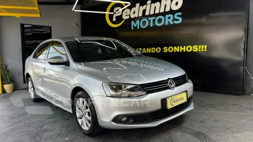 Volkswagen Jetta 2.0 4P FLEX AUTOMÁTICO 4 portas