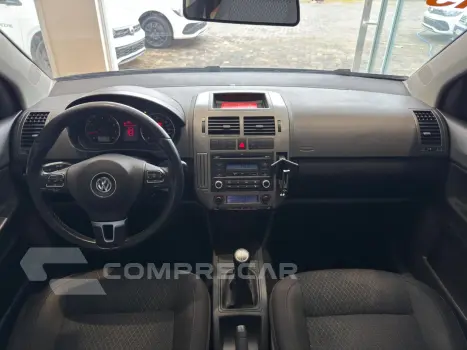 Polo Sedan 1.6 4P COMFORTLINE FLEX