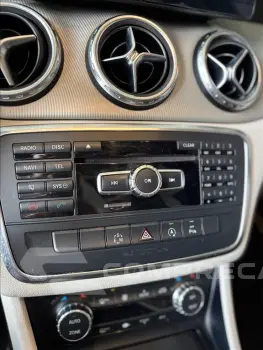 GLA 200 1.6 CGI VISION BLACK EDITION 16V TURBO FL