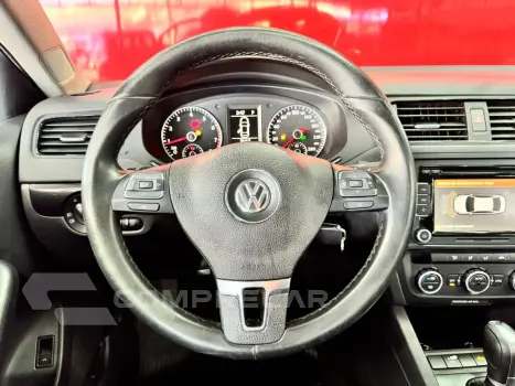 Jetta 2.0 Comfortline Flex 4P Tiptronic